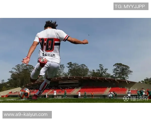 每体:多家沙龙重视圣保罗青训小将扎巴雷利,巴萨有意引入 每体:多家沙龙重视圣保罗青训小将扎巴雷利,巴萨有意引入