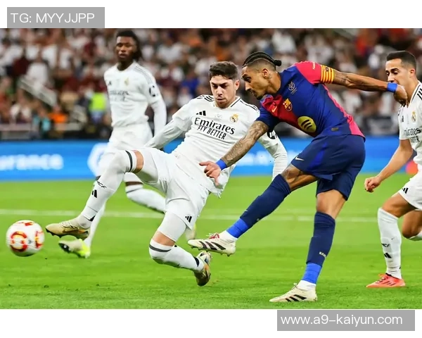 皇马踢疯了:甩开巴萨8分,姆巴佩迸裂扮演,接连8场西甲破门 皇马踢疯了:甩开巴萨8分,姆巴佩迸裂扮演,接连8场西甲破门